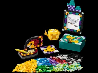 LEGO 41811 Zestaw na biurko z Hogwartu